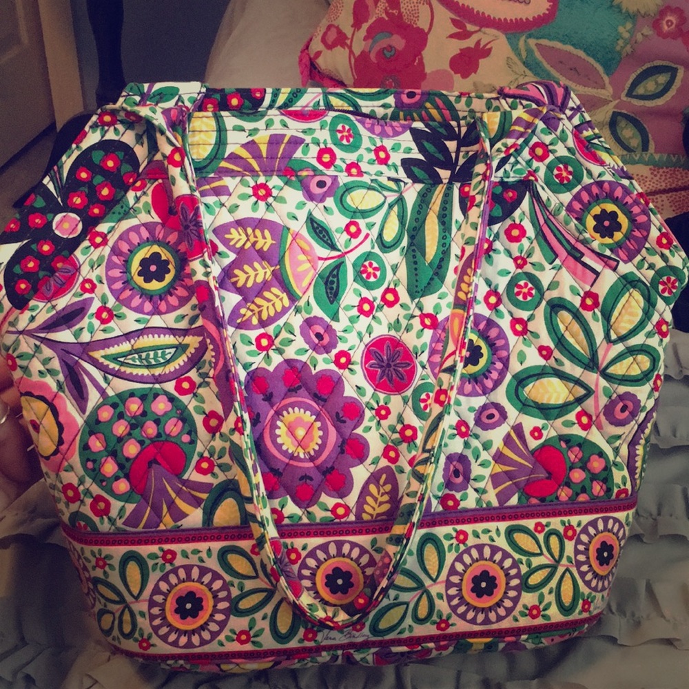 Vera Bradley bucket bag